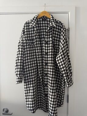 Fate Oversized (Trench) Houndstooth Coat Jacket - Black & White LRG